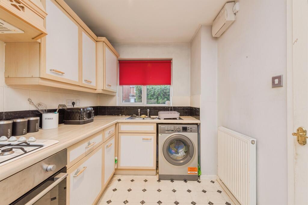 Additional image 8 of Blackfriars Close, Tamworth