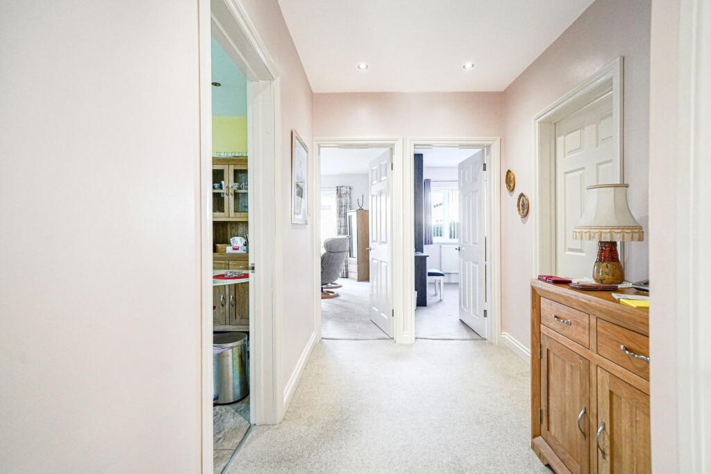 Additional image 10 of Oberon Drive, Shirley