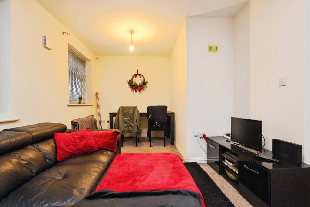 Additional image 10 of Birmingham Road, Oldbury, West Midlands, B69