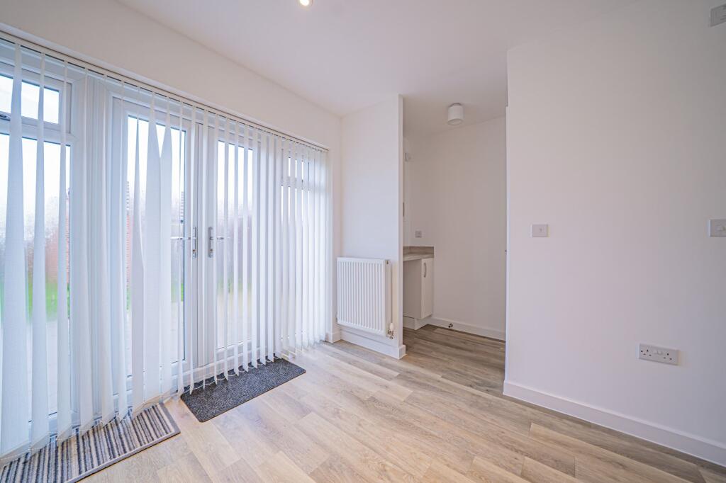 Additional image 4 of Kingfisher Way, Cheswick Green, B90