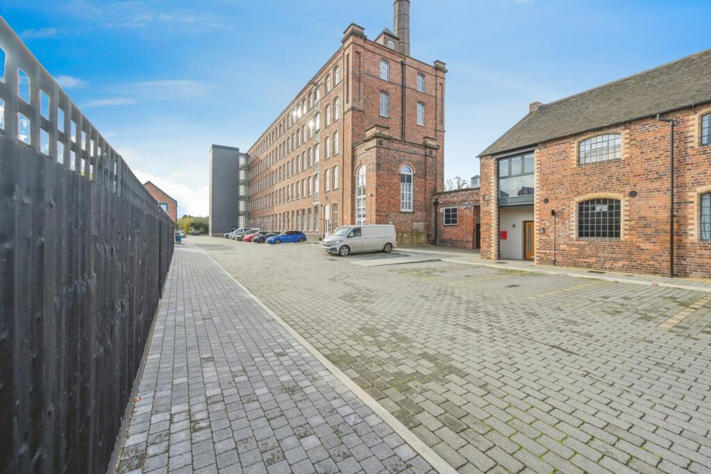 Property image for Tolson Court, Fazeley, Tamworth, Staffordshire, B78