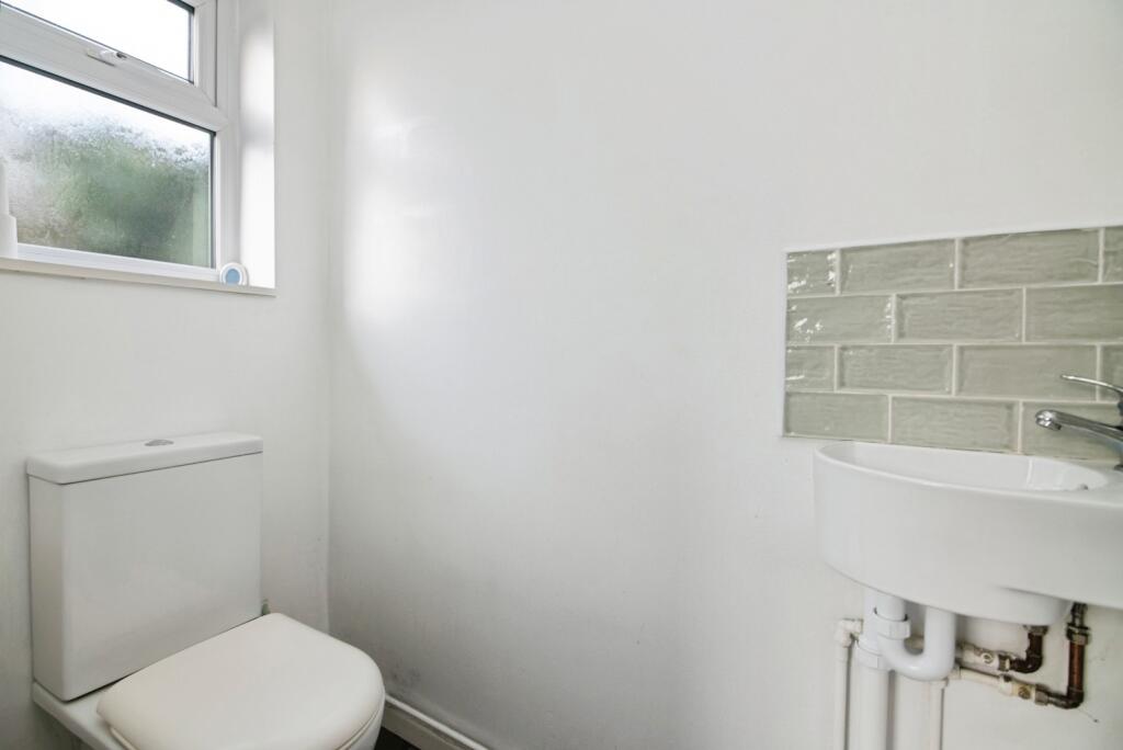 Additional image 9 of Hawthorn Croft, Oldbury, West Midlands, B68