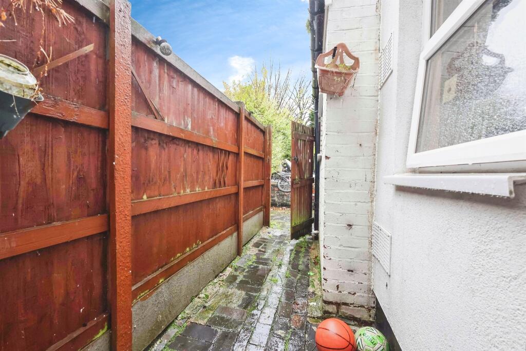 Additional image 14 of Birchfield Lane, OLDBURY