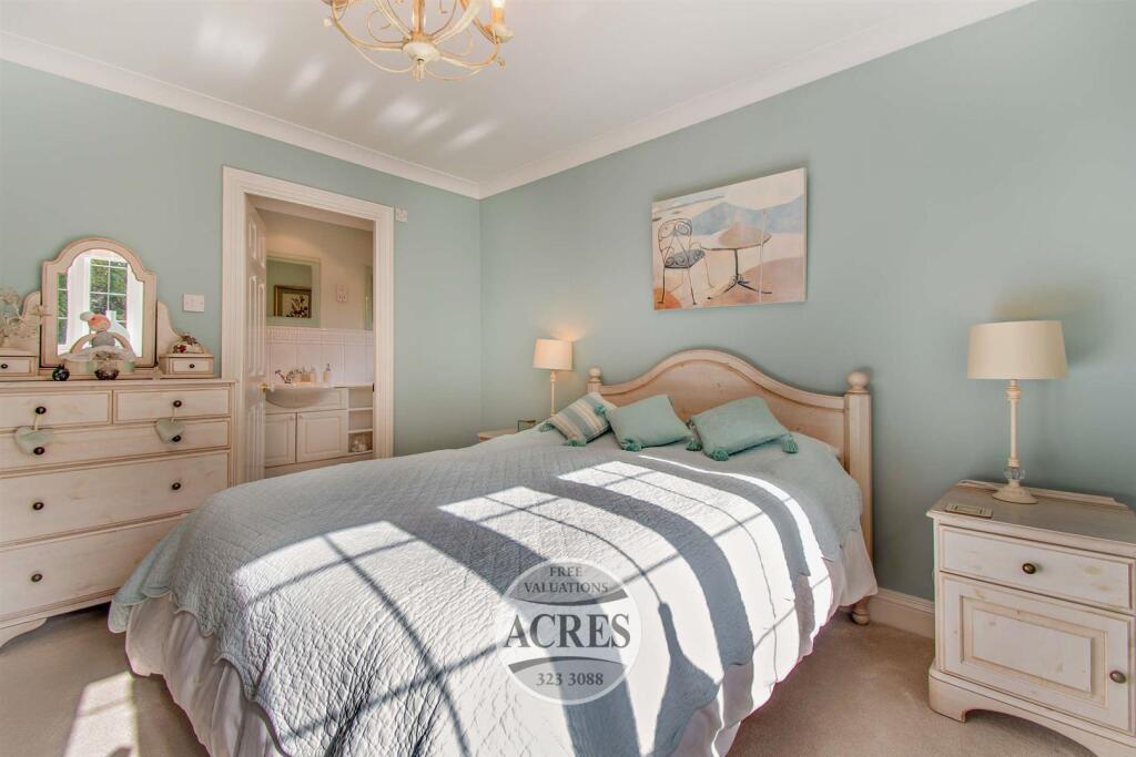 Additional image 26 of Newick Avenue, Little Aston Park