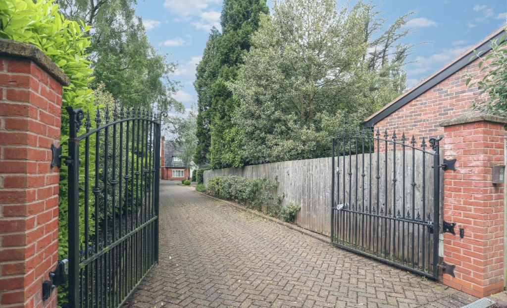 Additional image 21 of Middleton Road, Streetly, Sutton Coldfield