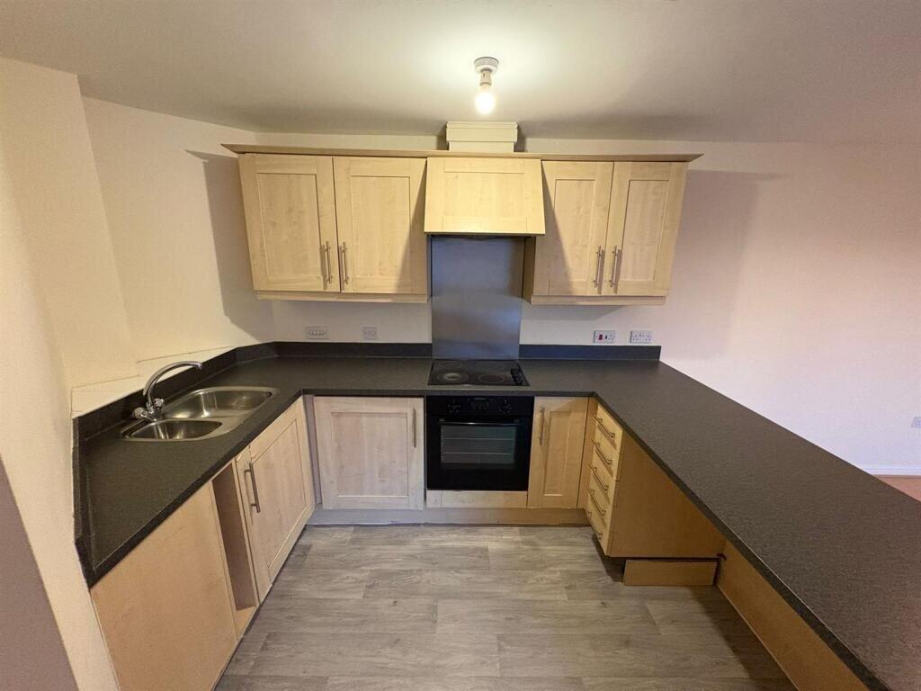 Additional image 5 of 38 Ashwood Close, Oldbury, West Midlands, B69 4SD