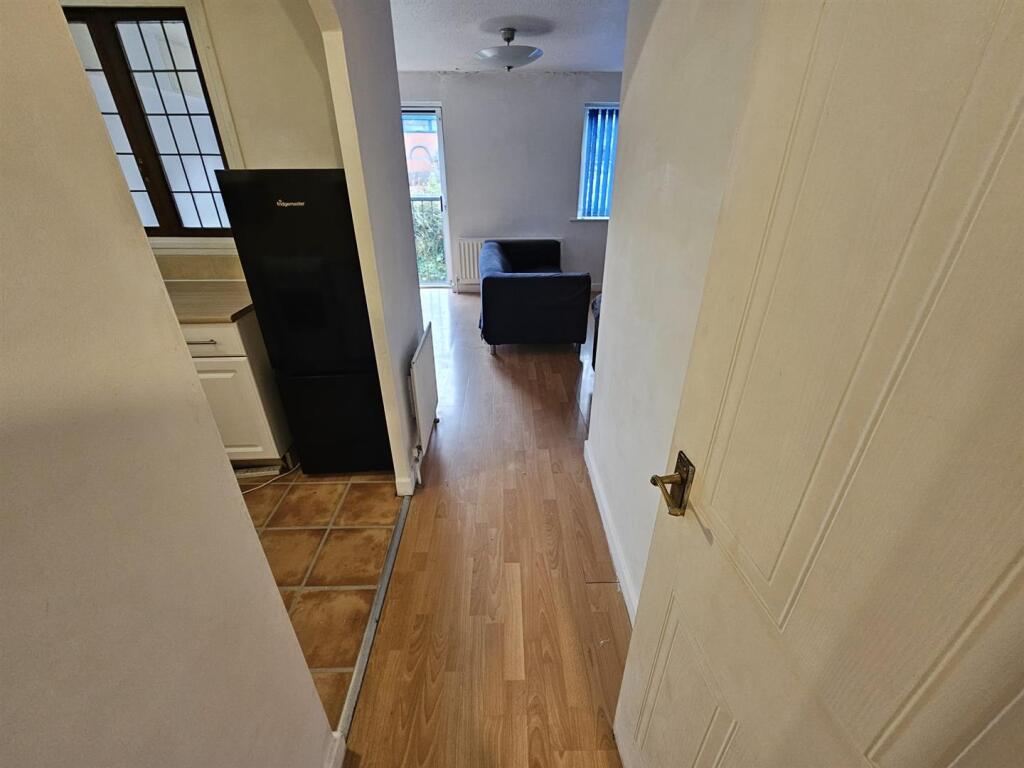 Additional image 9 of Barwell Court, Bordesely Village, B9