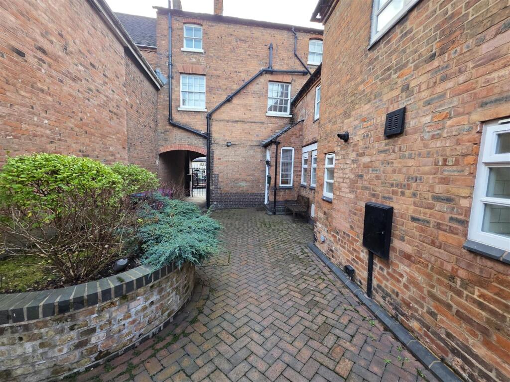 Additional image 10 of Bolebridge Street, Tamworth