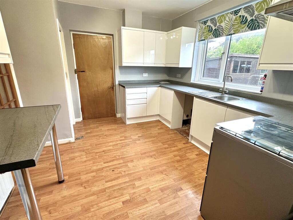 Additional image 11 of Toms Town Lane, Studley