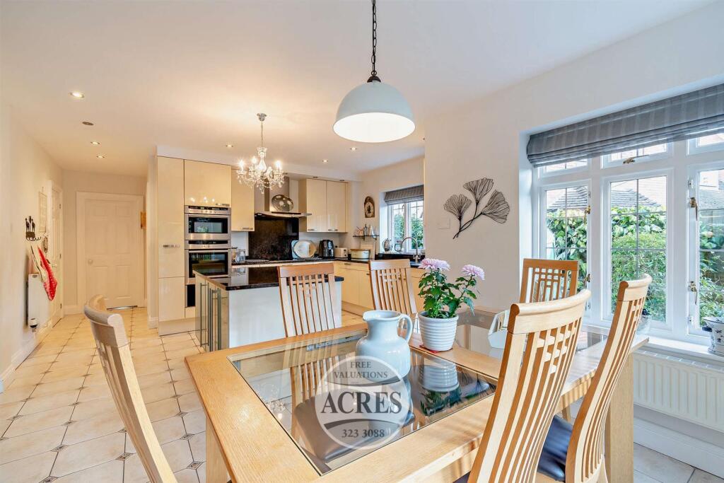 Additional image 16 of Newick Avenue, Little Aston Park