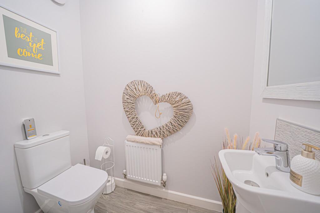 Additional image 8 of Mount Close, Cheswick Green, B90