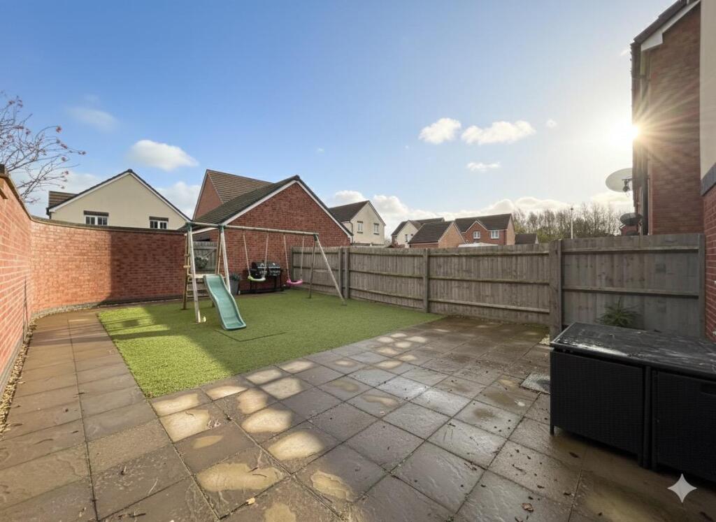 Additional image 22 of Poppy Avenue, Oldbury