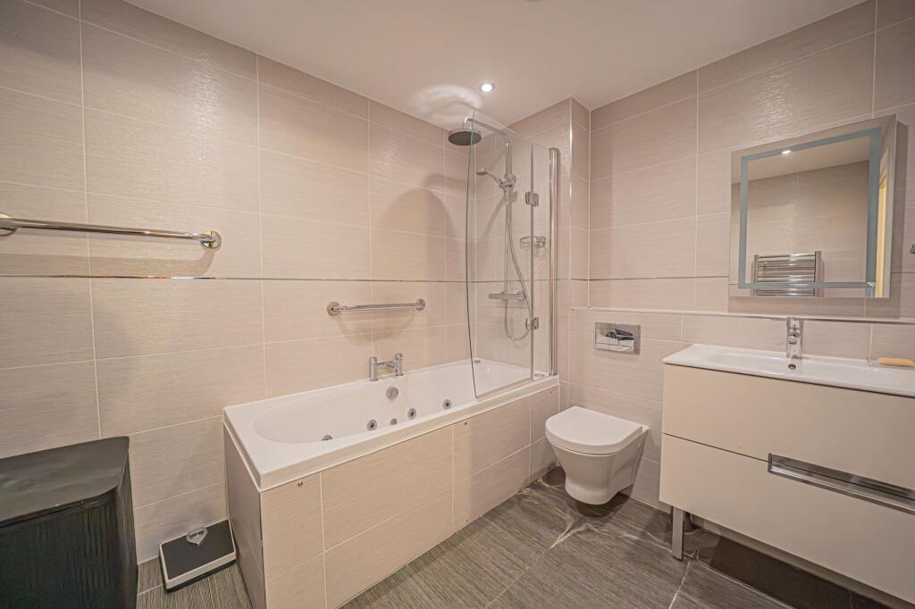 Additional image 15 of Warwick Road, Solihull, B91