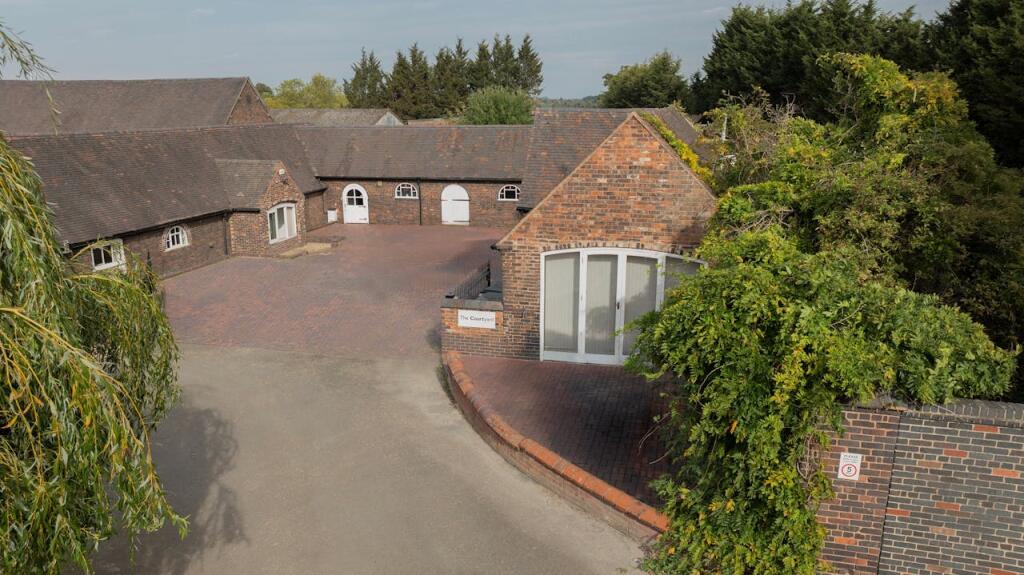 Property image for The Courtyard, Bodymoor Green Farm, Kingsbury, B78 2DZ
