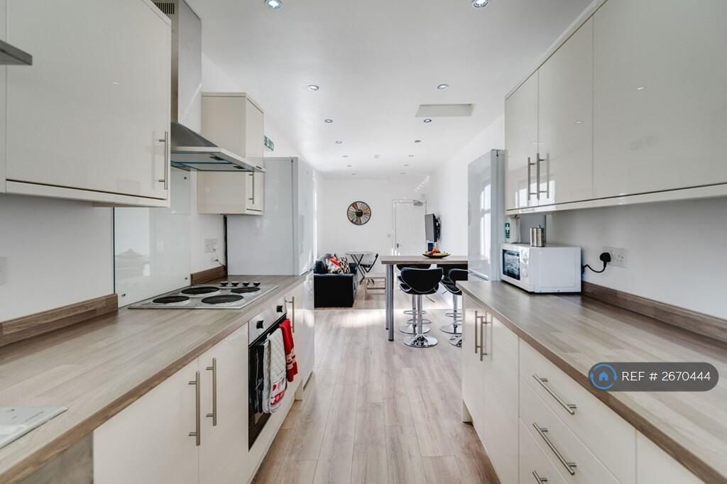 Additional image 3 of Bearwood Road, Smethwick, B66