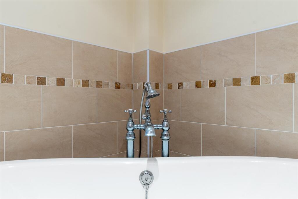 Additional image 20 of Newick Avenue, Little Aston