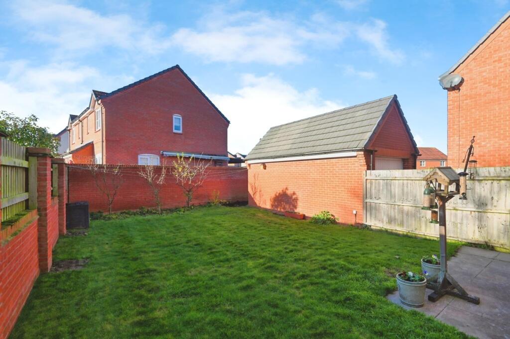 Additional image 23 of Lillingstone Avenue, Tamworth