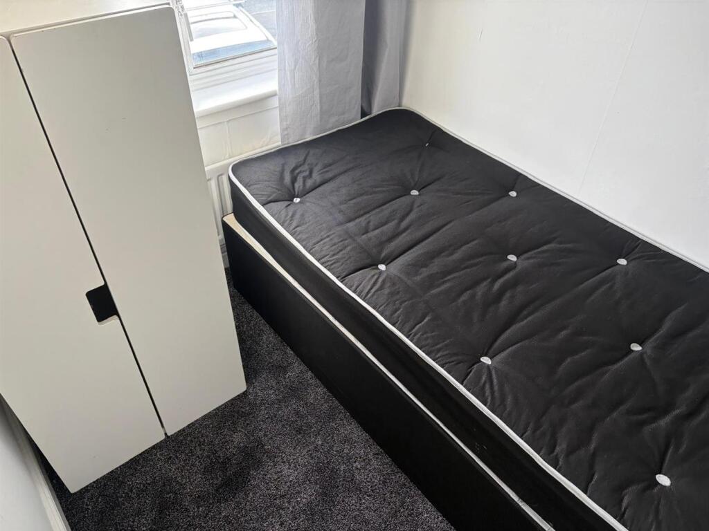 Additional image 9 of Throne Crescent, Rowley Regis