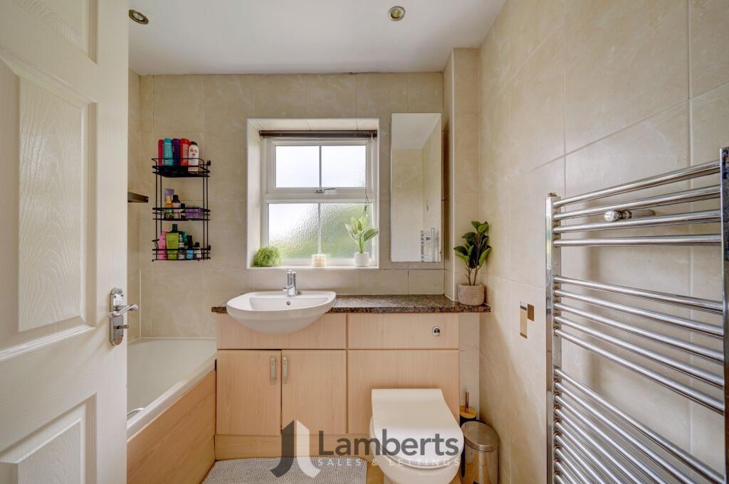 Additional image 18 of Johns Close, Studley, B80