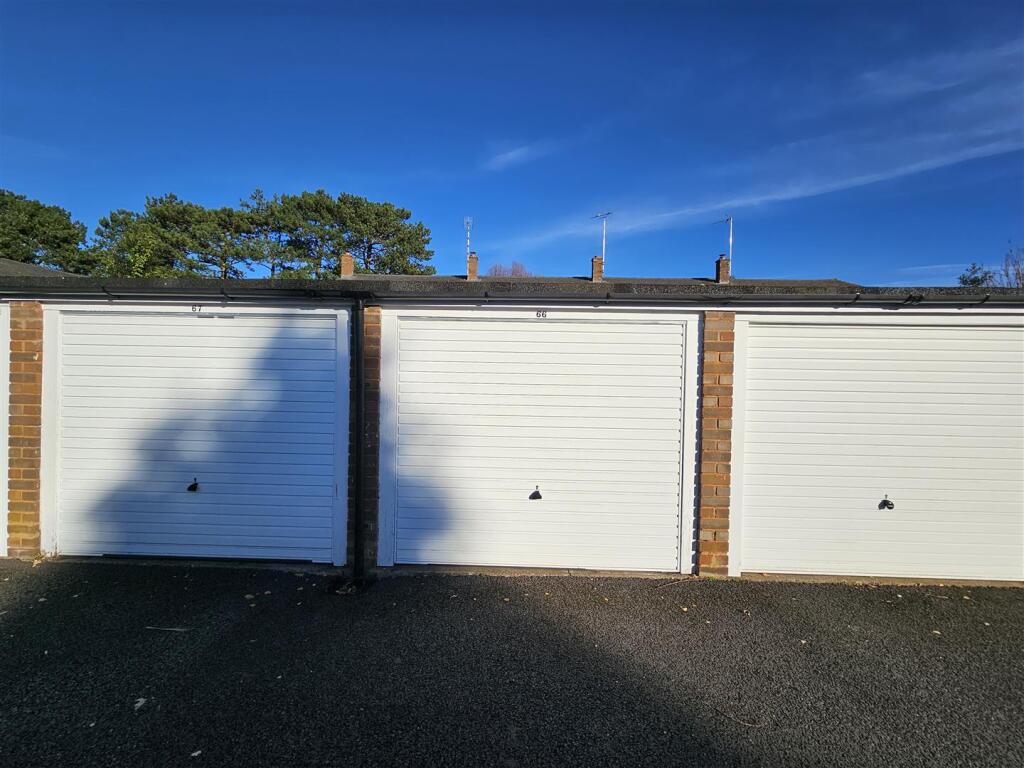 Additional image 22 of Pine Close, Solihull