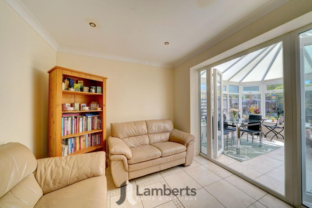 Additional image 19 of Johns Close, Studley, B80