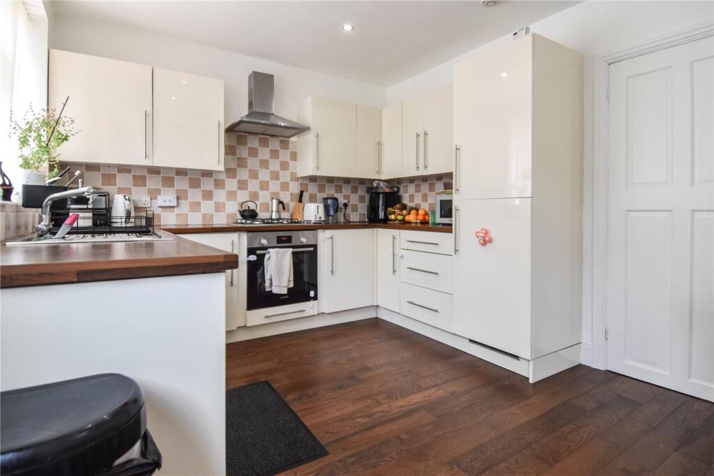 Additional image 4 of Elizabeth Crescent, Oldbury, West Midlands, B68