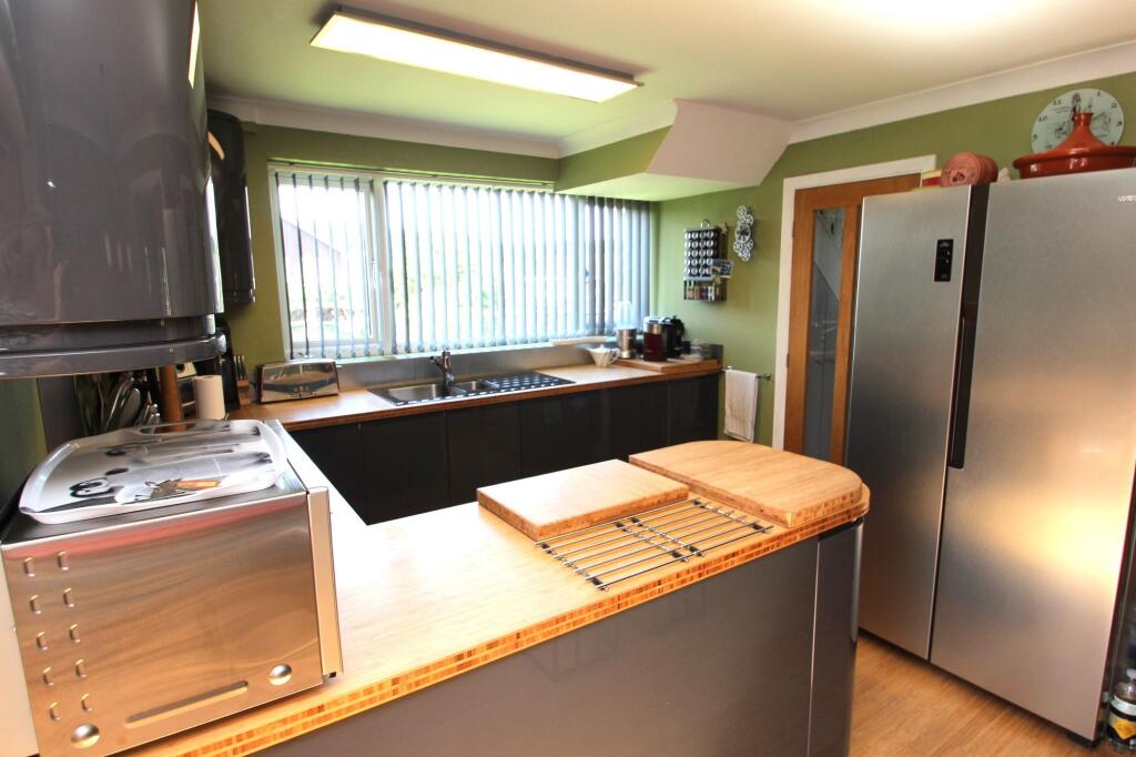 Additional image 34 of Corbizum Avenue, Studley, B80