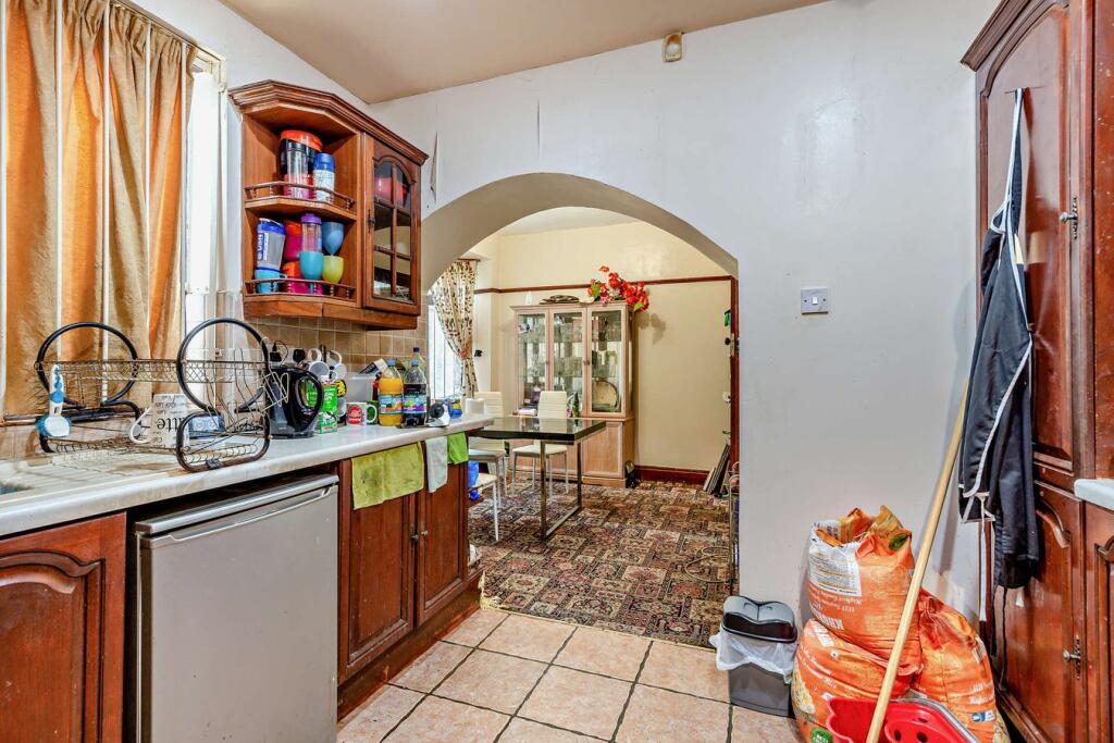 Additional image 9 of Joinings Bank, Oldbury, B68