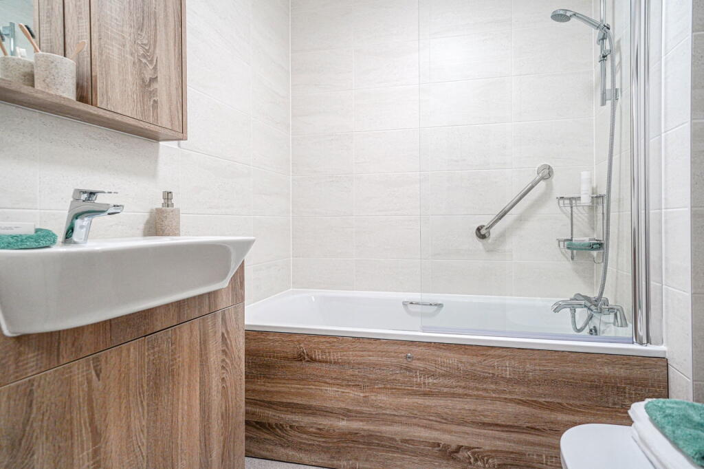 Additional image 8 of Apartment 30, Bower Lodge, Shirley