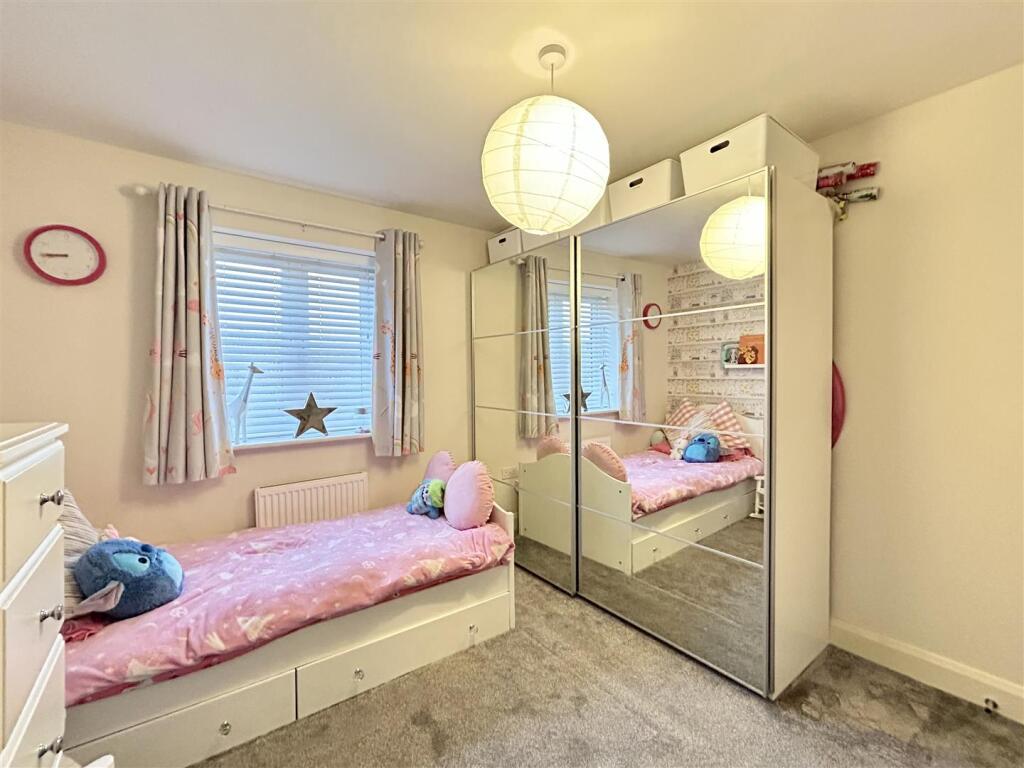 Additional image 17 of Poppy Avenue, Oldbury