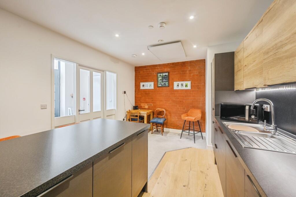 Additional image 3 of Tolson Court, Fazeley, Tamworth, Staffordshire, B78