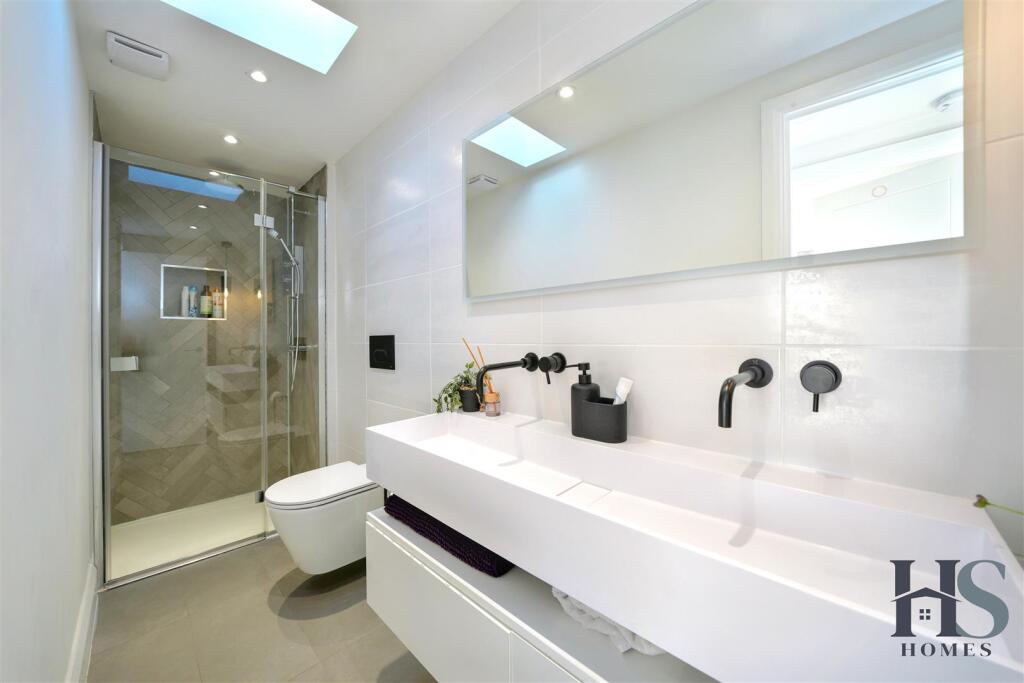 Additional image 40 of Shakespeare Drive, Shirley