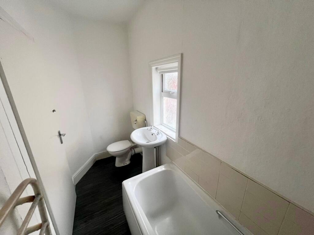 Additional image 7 of Yew Tree Lane, SOLIHULL