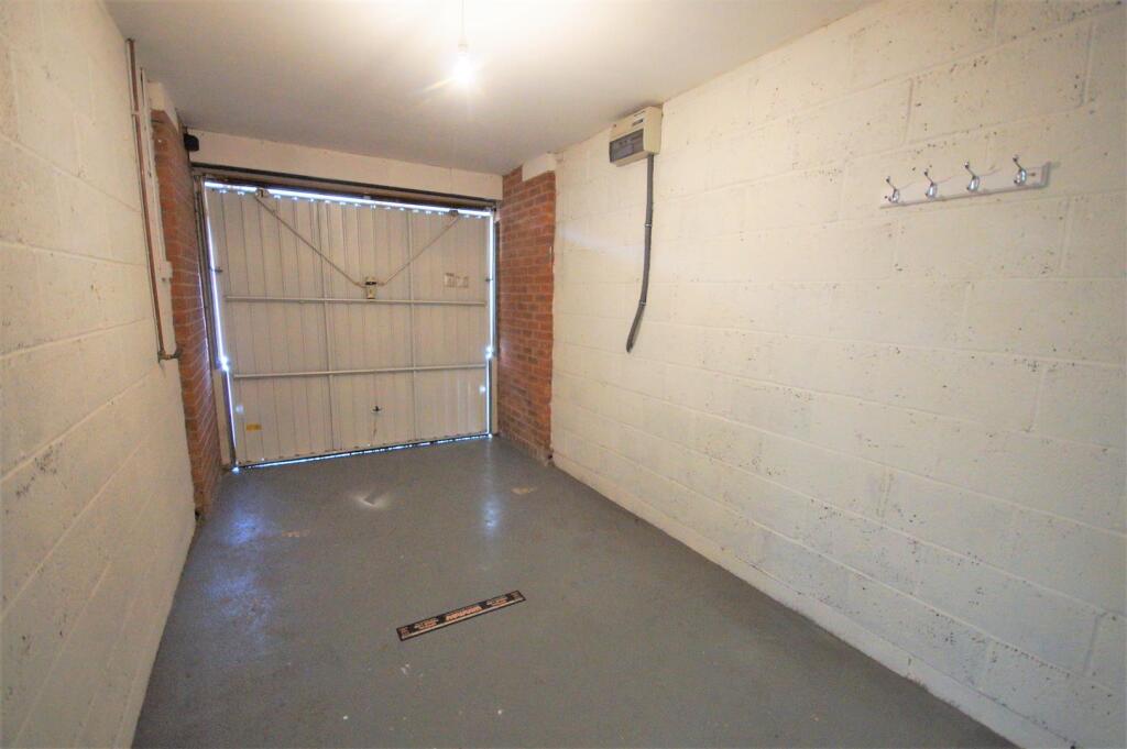 Additional image 18 of Taylor Way, Tividale, Oldbury