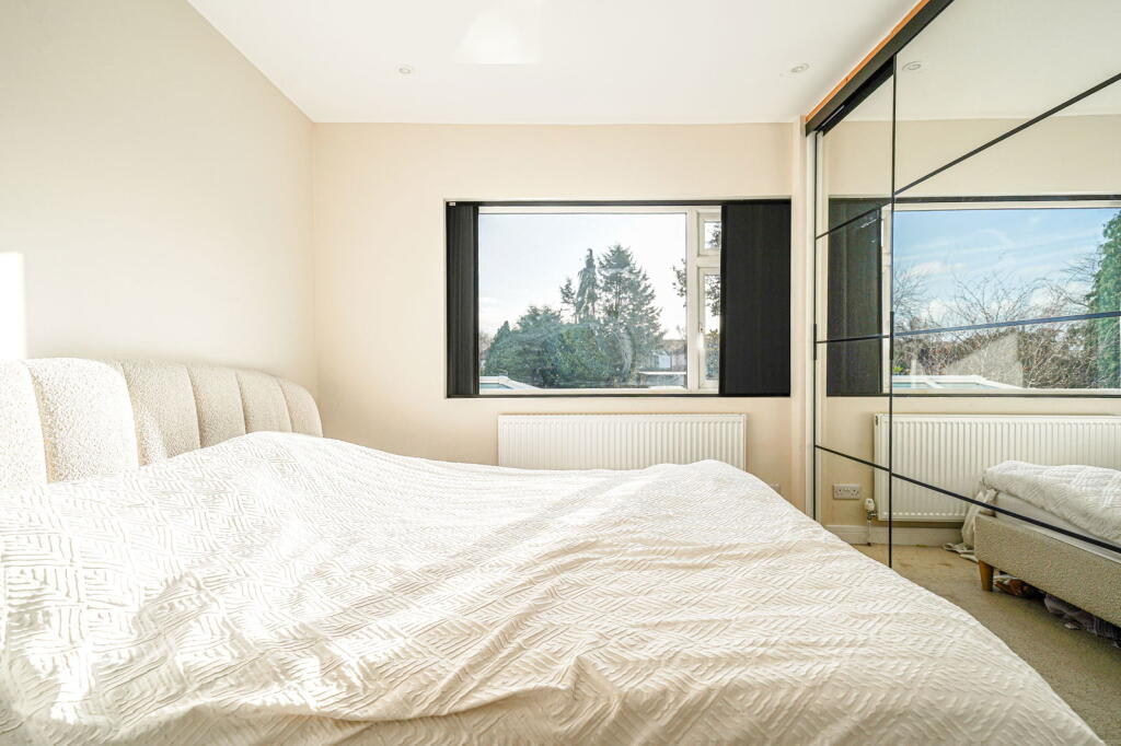 Additional image 9 of Cropthorne Road, Shirley