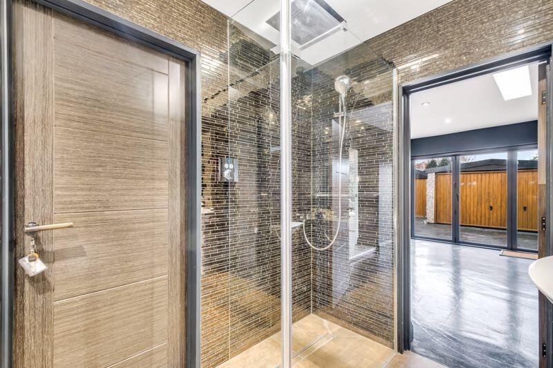 Additional image 17 of Monmouth Drive, Sutton Coldfield, B73 6JJ