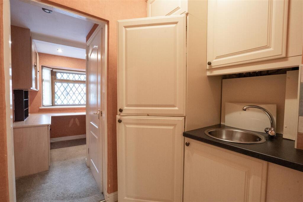 Additional image 13 of Pinfold Road, Solihull