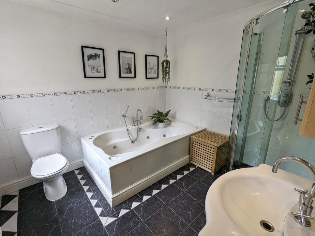 Additional image 19 of Warwick Road, Solihull