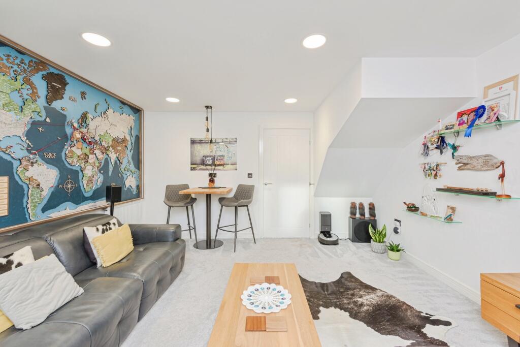 Additional image 3 of Hawksbeard Close, Tamworth, B79