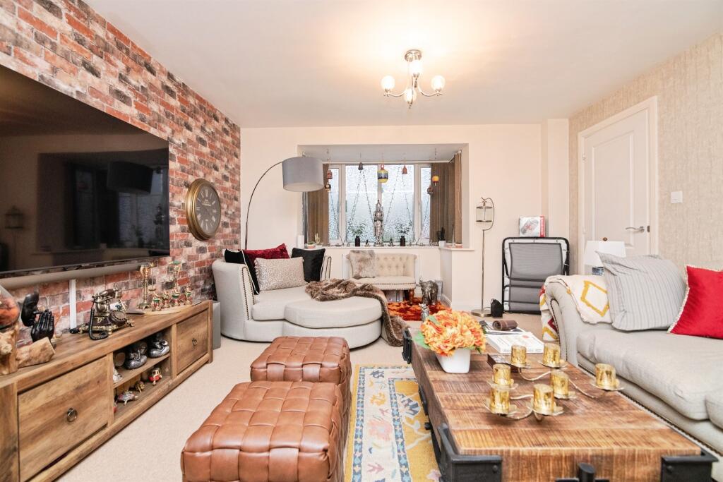 Additional image 3 of Hawthorn Road, West Bromwich