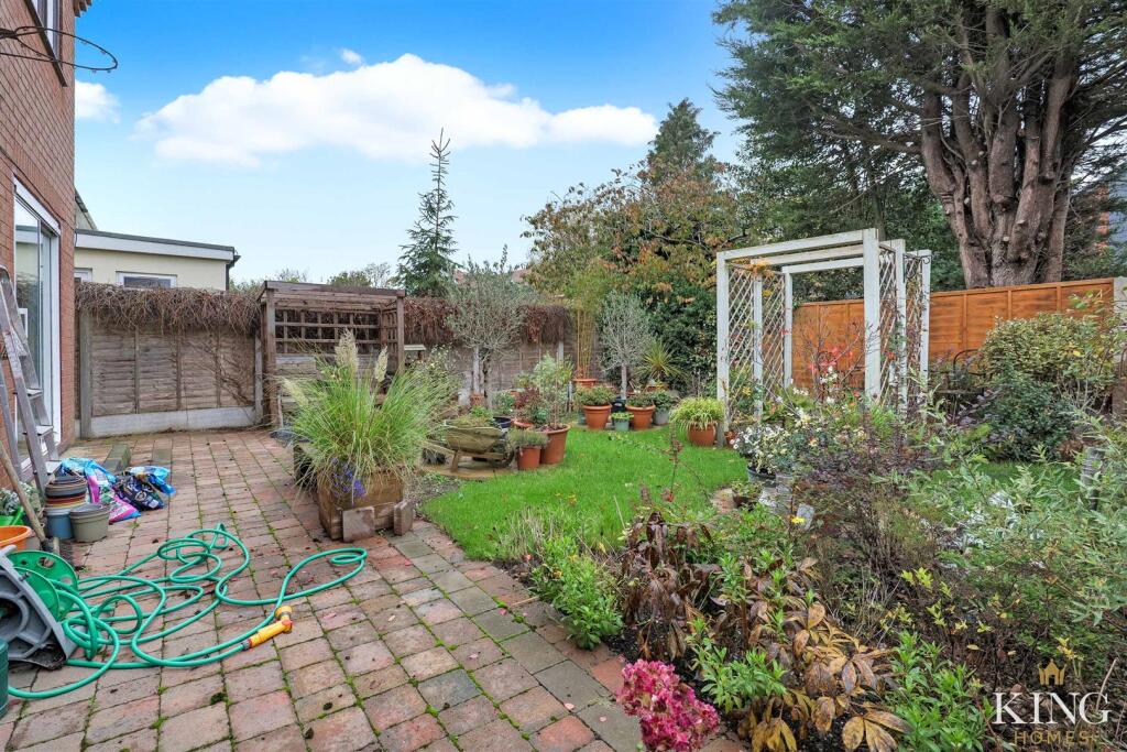 Additional image 21 of Westmead Avenue, Studley