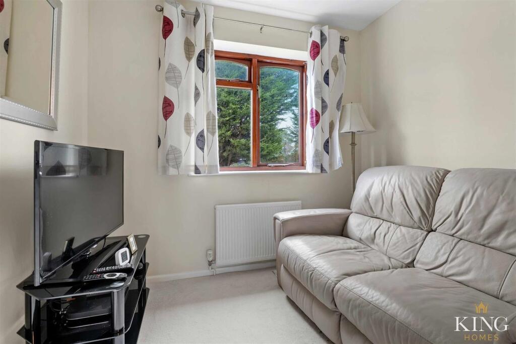 Additional image 19 of Westmead Avenue, Studley