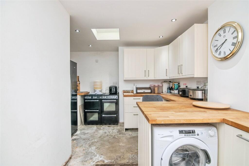 Additional image 13 of Kingsway, Oldbury, West Midlands, B68