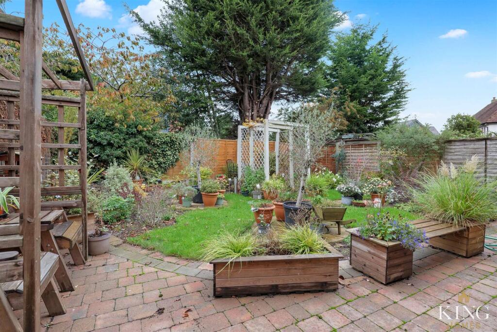 Additional image 20 of Westmead Avenue, Studley