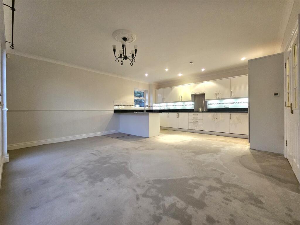 Additional image 19 of Kelvedon Grove, Solihull