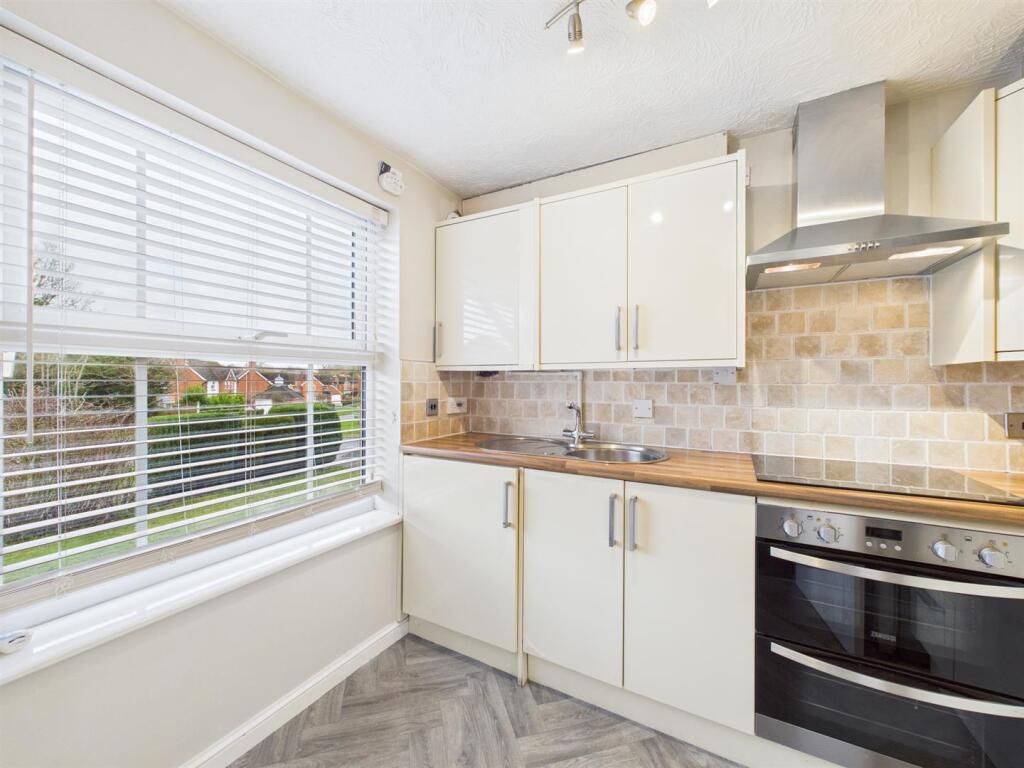 Additional image 15 of 70 Charterhouse Drive Solihull B91 3FH