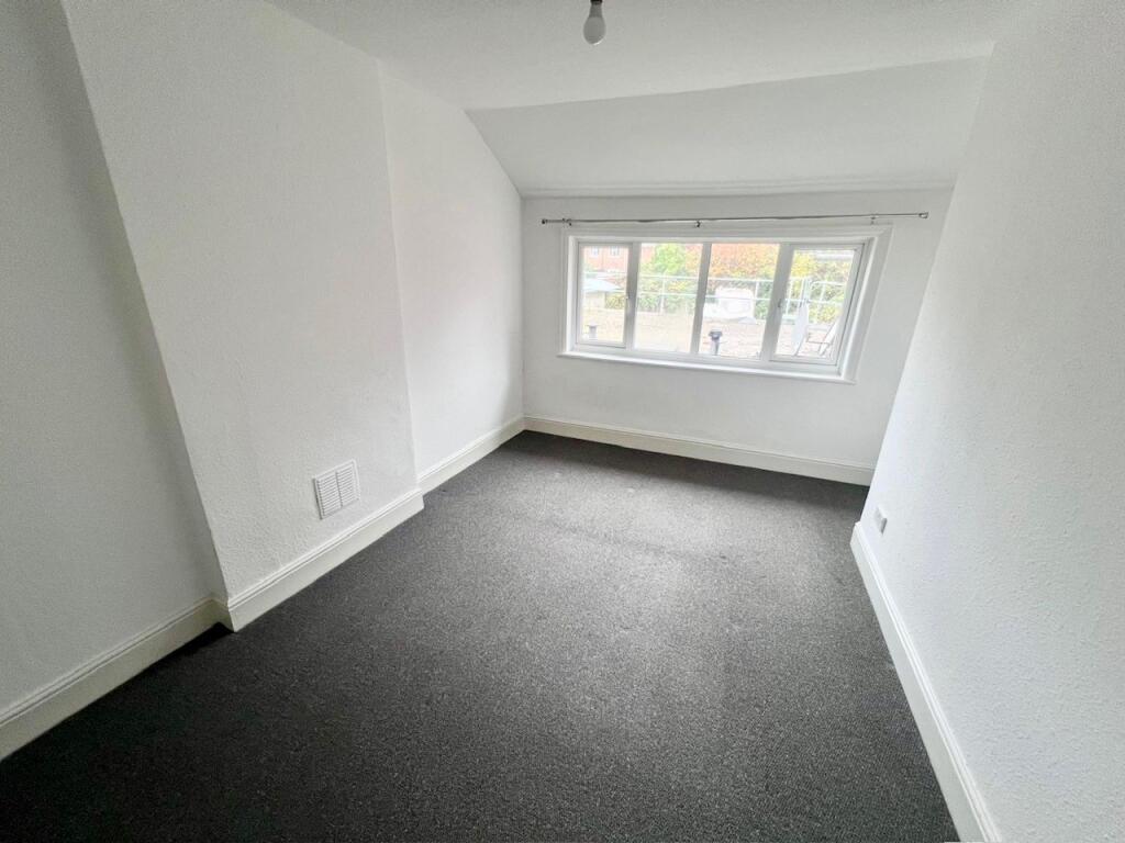 Additional image 5 of Yew Tree Lane, SOLIHULL