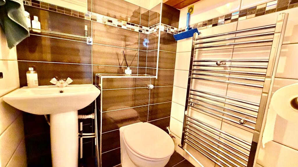 Additional image 20 of Elizabeth Drive, Tamworth