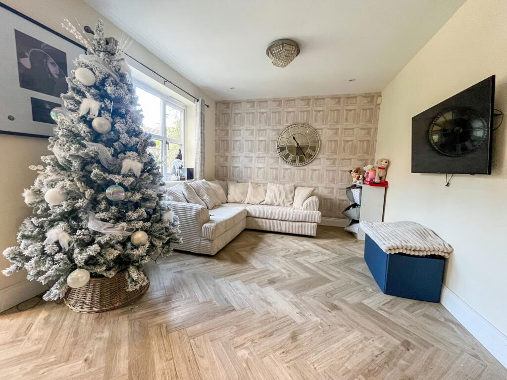 Additional image 31 of Whitchurch Lane, Dickens Heath B90