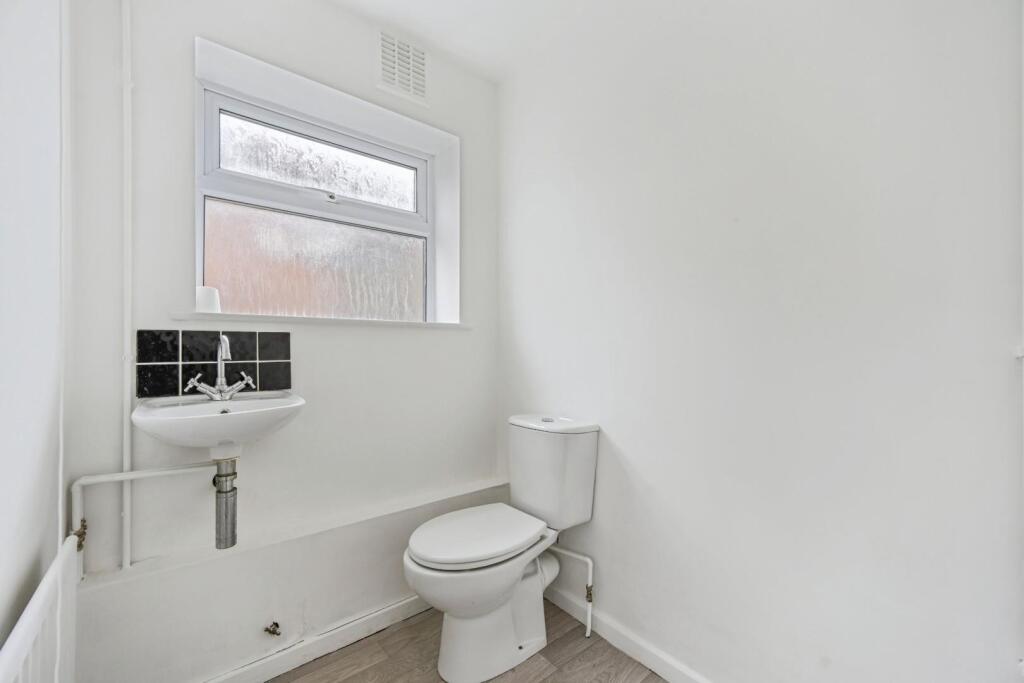 Additional image 10 of Chestnut Avenue, Tamworth